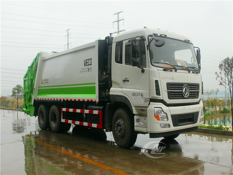 湖南大學(xué)新型多功能垃圾車(chē)交付